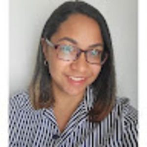 Meet your Posher, Stefanie